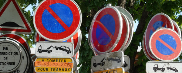 panneaux-routiers-et-communication-visuelle-assurer-une-information-claire-et-precise-sur-les-chantiers